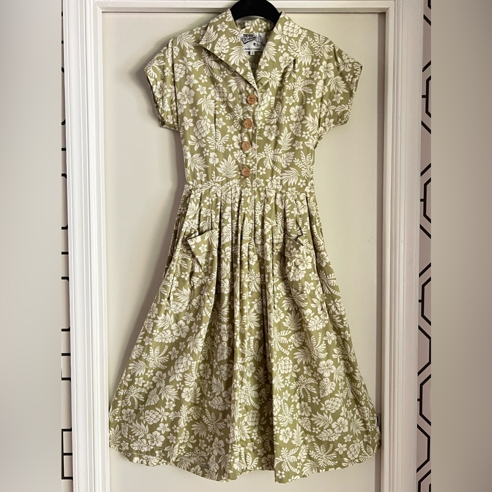 Vivien of Holloway Sage Green Hawaiian Print Kitty Dress